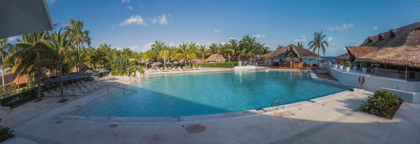 Imagen de la piscina del Hotel Intercontinental Presidente Cancun Resort, An Ihg. Foto 16