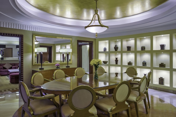 Imagen de la habitación del Hotel Intercontinental Riyadh, An Ihg. Foto 8