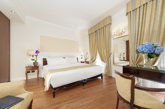 Imagen de la habitación del Hotel Intercontinental Rome Ambasciatori Palace, An Ihg. Foto 12