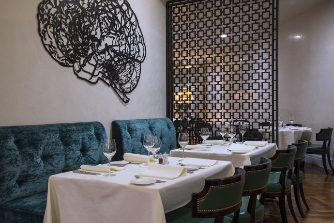 Imagen del bar/restaurante del Hotel Intercontinental Sofia, An Ihg. Foto 2