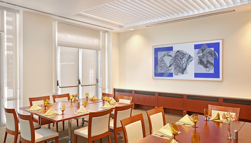 Imagen del bar/restaurante del Hotel Intercontinental Suites Cleveland, An Ihg. Foto 5