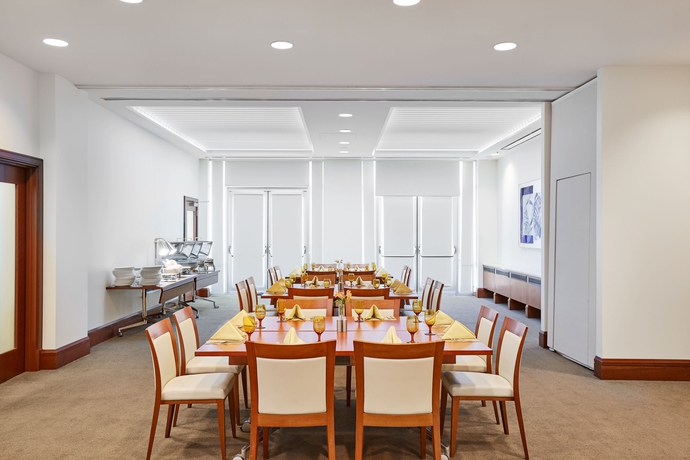 Imagen del bar/restaurante del Hotel Intercontinental Suites Cleveland, An Ihg. Foto 6