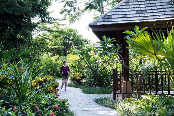 Imagen de los exteriores del Hotel Intercontinental Xishuangbanna Resort. Foto 14