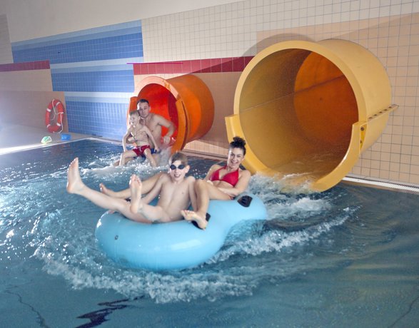 Imagen de la piscina del Hotel Interferie Aquapark Sport Malachit. Foto 19