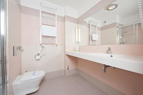 Imagen de la habitación del Hotel Interferie Medical SPA. Foto 8
