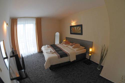 Imagen de la habitación del Hotel Interhotel America. Foto 7