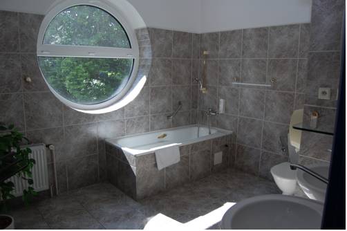 Imagen de la habitación del Hotel Interhotel America. Foto 13