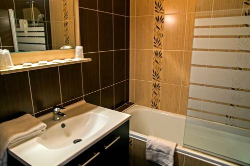 Imagen de la habitación del Hotel Inter-hotel Annonay Est La Siesta. Foto 8