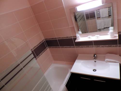 Imagen de la habitación del Hotel Inter-hotel Annonay Est La Siesta. Foto 13