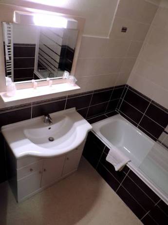 Imagen de la habitación del Hotel Inter-hotel Annonay Est La Siesta. Foto 15