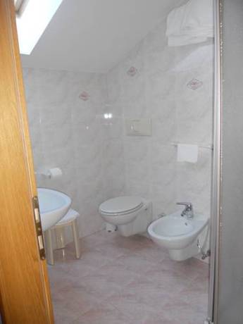 Imagen de la habitación del Hotel Interhotel. Foto 12