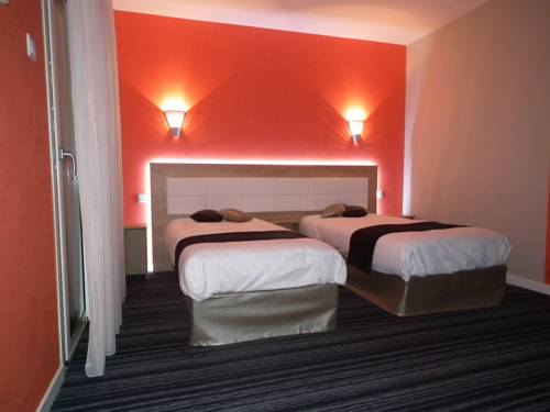 Imagen de la habitación del Hotel Inter-hotel La Roche-sur-yon Est Le Moulin Neuf. Foto 3