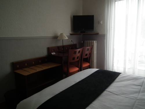 Imagen de la habitación del Hotel Inter-hotel La Roche-sur-yon Est Le Moulin Neuf. Foto 4
