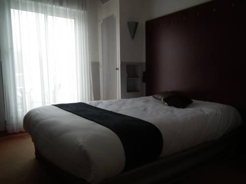 Imagen de la habitación del Hotel Inter-hotel La Roche-sur-yon Est Le Moulin Neuf. Foto 14