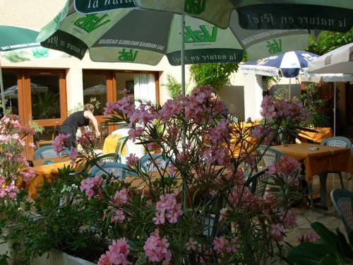 Imagen de la habitación del Hotel Interhotel Le Clos Des Tanneurs. Foto 16