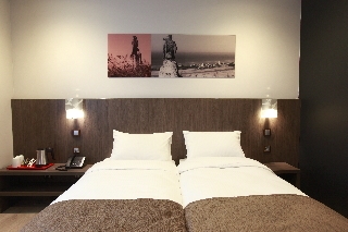 Imagen de la habitación del Hotel Inter-hotel L'haut'aile. Foto 12