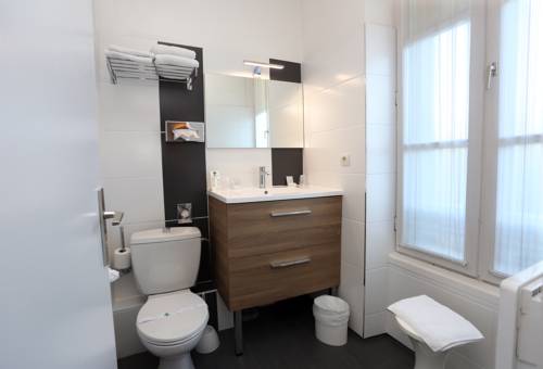 Imagen de la habitación del Hotel Inter-hotel Libourne Nord Henri Iv. Foto 13