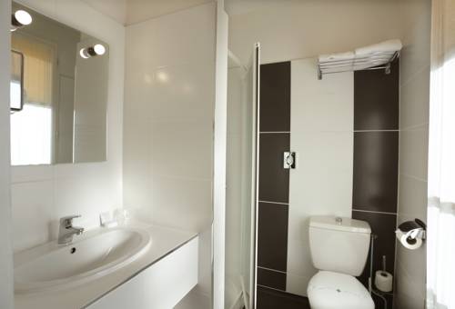 Imagen general del Hotel Inter-hotel Libourne Nord Henri Iv. Foto 1