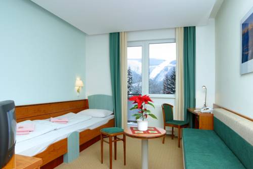 Imagen de la habitación del Hotel Interhotel Montana. Foto 11