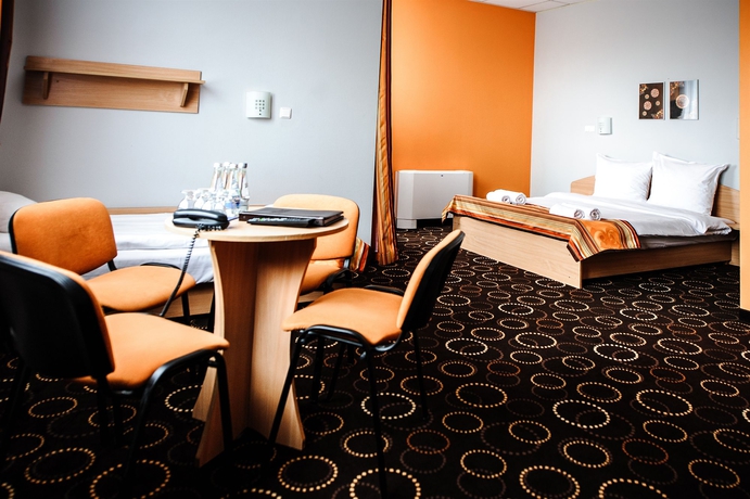 Imagen de la habitación del Hotel Interhouse. Foto 5