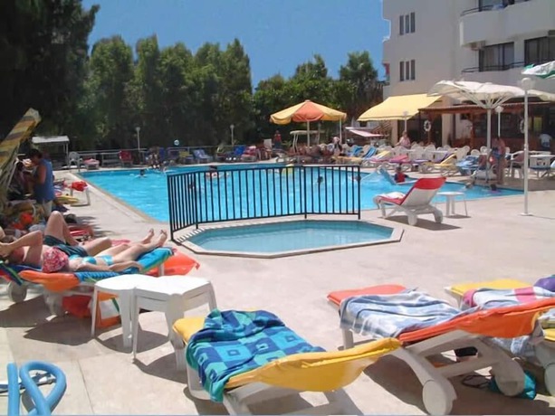 Imagen de la piscina del Hotel Intermar, Marmaris. Foto 13
