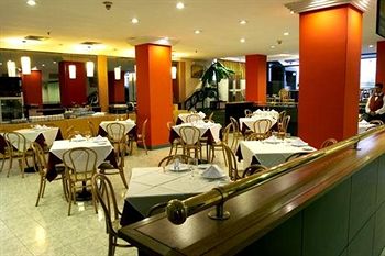 Imagen del bar/restaurante del Hotel Internacional Asuncion Dowtown. Foto 3