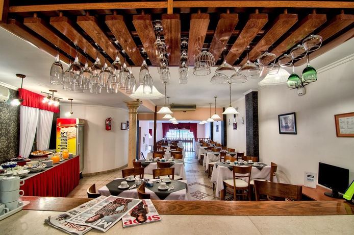 Imagen del bar/restaurante del Hotel Internacional, Buenos Aires. Foto 4