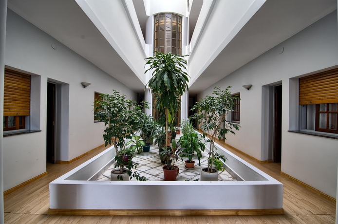 Imagen de los exteriores del Hotel Internacional, Buenos Aires. Foto 12