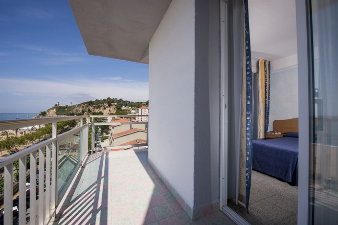 Imagen de la habitación del Hotel Internacional, Calella. Foto 9