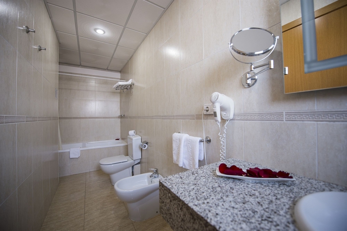 Imagen de la habitación del Hotel Internacional, Calella. Foto 11