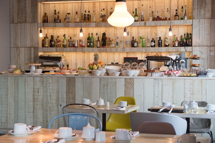 Imagen del bar/restaurante del Hotel Internacional Design. Foto 3