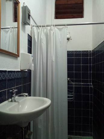 Imagen de la habitación del Hotel Internacional Guest House. Foto 9