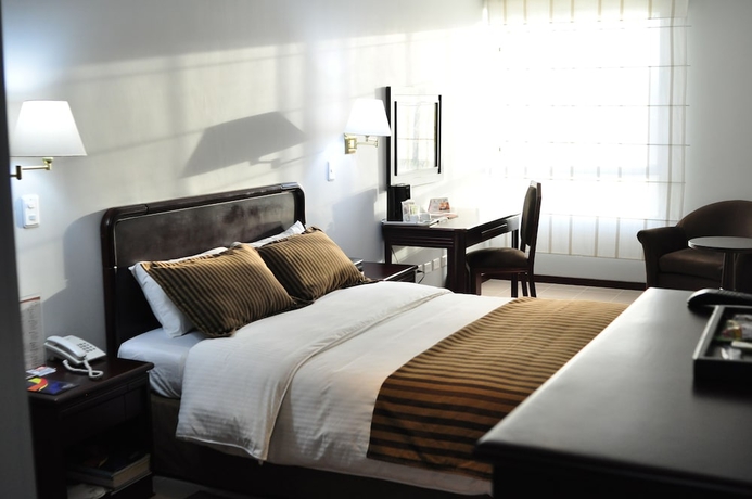 Imagen de la habitación del Hotel Internacional La Triada By Dot Urban. Foto 15