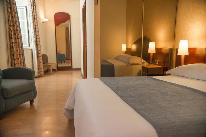 Imagen de la habitación del Hotel Internacional, Oporto. Foto 3