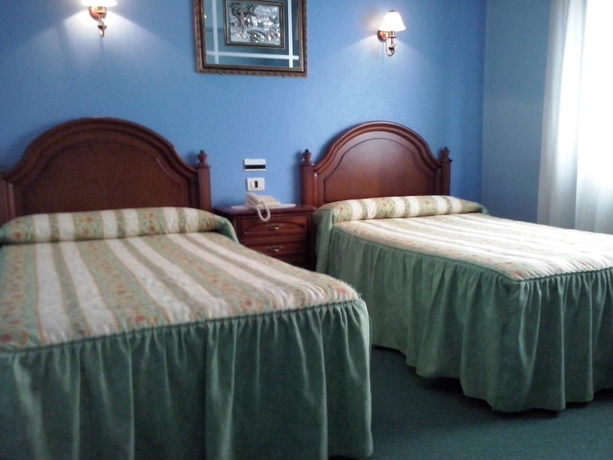 Imagen de la habitación del Hotel Internacional, Porriño. Foto 13
