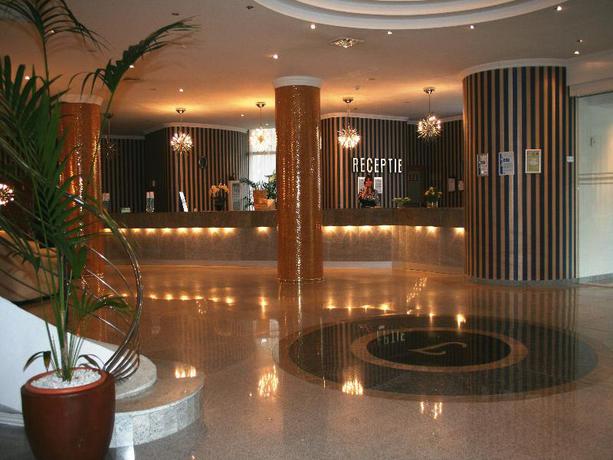 Imagen de los interiores del Hotel International Baile Felix. Foto 15