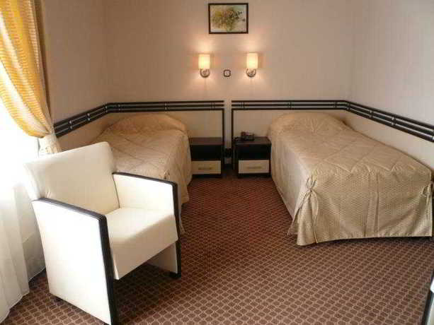 Imagen de la habitación del Hotel International Baile Felix. Foto 6