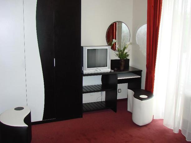 Imagen de la habitación del Hotel International Baile Felix. Foto 7