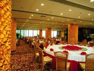 Imagen del bar/restaurante del Hotel International Bamboo and Rattan Tower. Foto 2