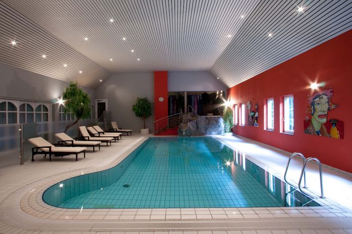 Imagen de la piscina del Hotel International, Clervaux. Foto 19
