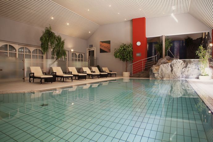 Imagen de la piscina del Hotel International, Clervaux. Foto 20