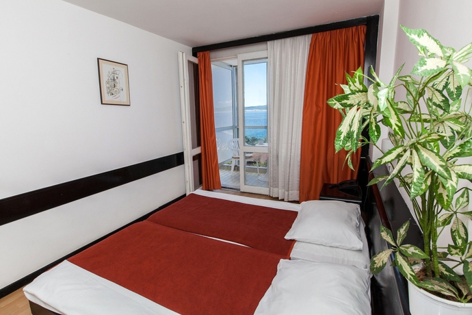Imagen de la habitación del Hotel International, Crikvenica. Foto 12