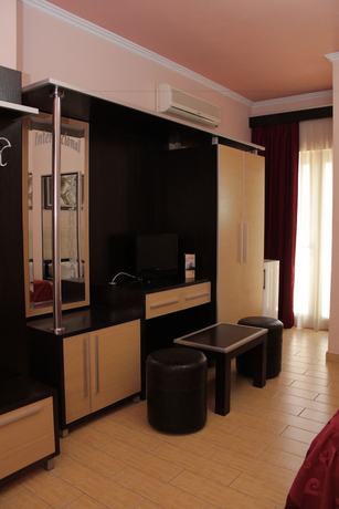 Imagen de la habitación del Hotel International, Fier. Foto 9