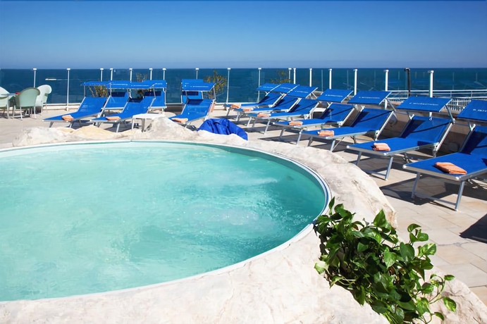 Imagen general del Hotel International, Gabicce Mare. Foto 1