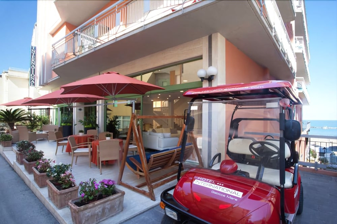 Imagen de los interiores del Hotel International, Gabicce Mare. Foto 19