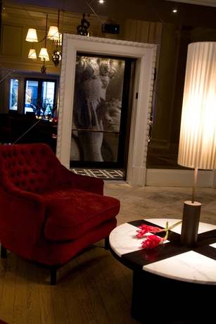 Imagen de los interiores del Hotel International House. Foto 5