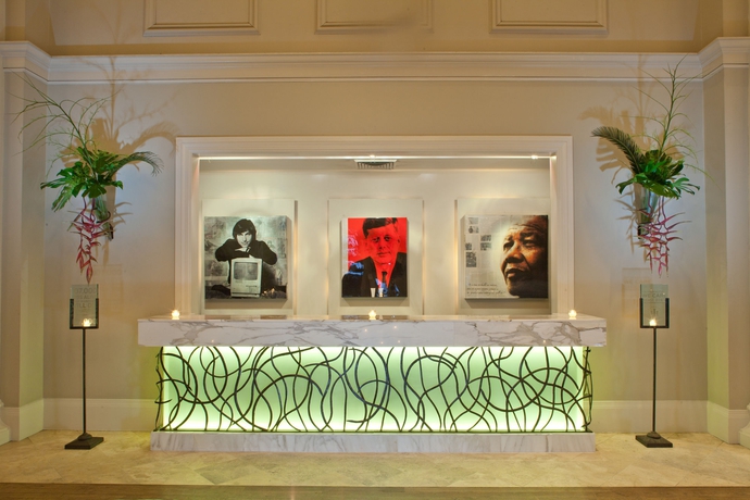 Imagen de los interiores del Hotel International House. Foto 9