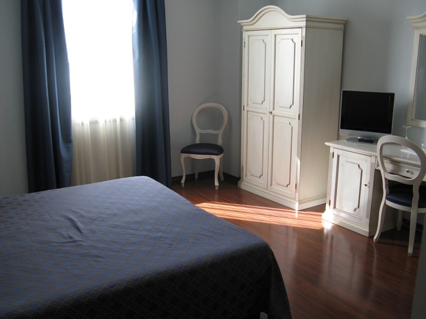 Imagen de la habitación del Hotel International Iseo. Foto 4
