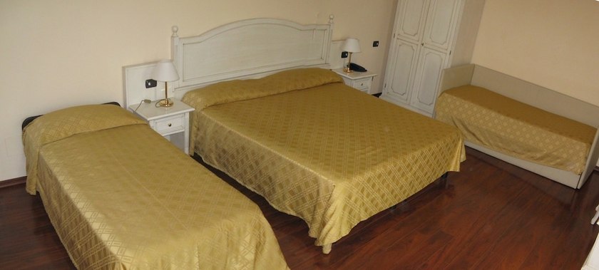 Imagen de la habitación del Hotel International Iseo. Foto 6