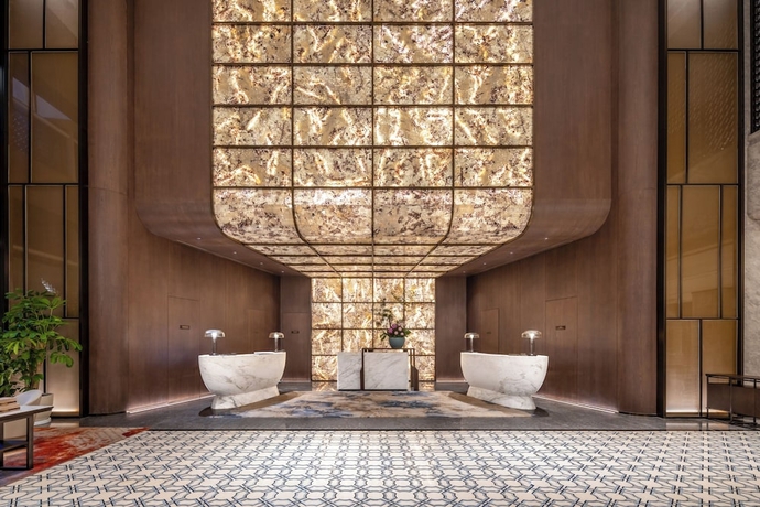 Imagen de los interiores del Hotel International LuoYang. Foto 12